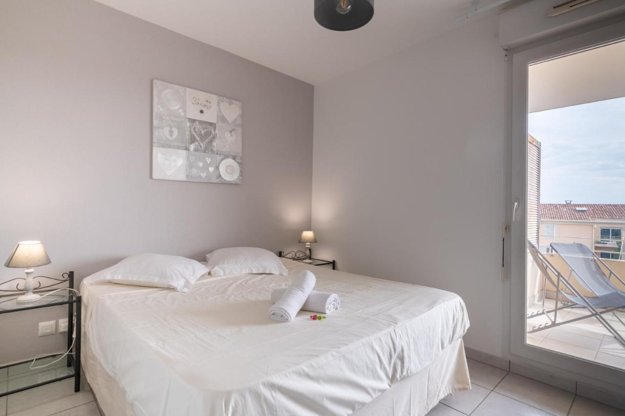 Apartamento Appt De Charme Avec Grand Balcon Proche Avignon Wifi Gratuit Monteux Exterior foto